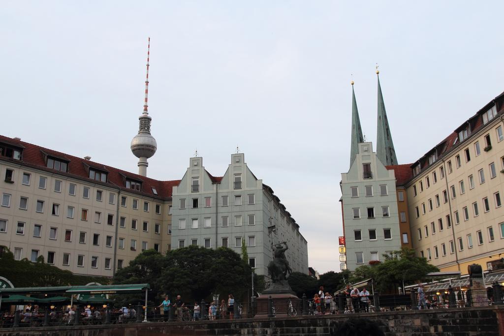Hotel Und Restaurant Kranichsberg Woltersdorf  Bagian luar foto