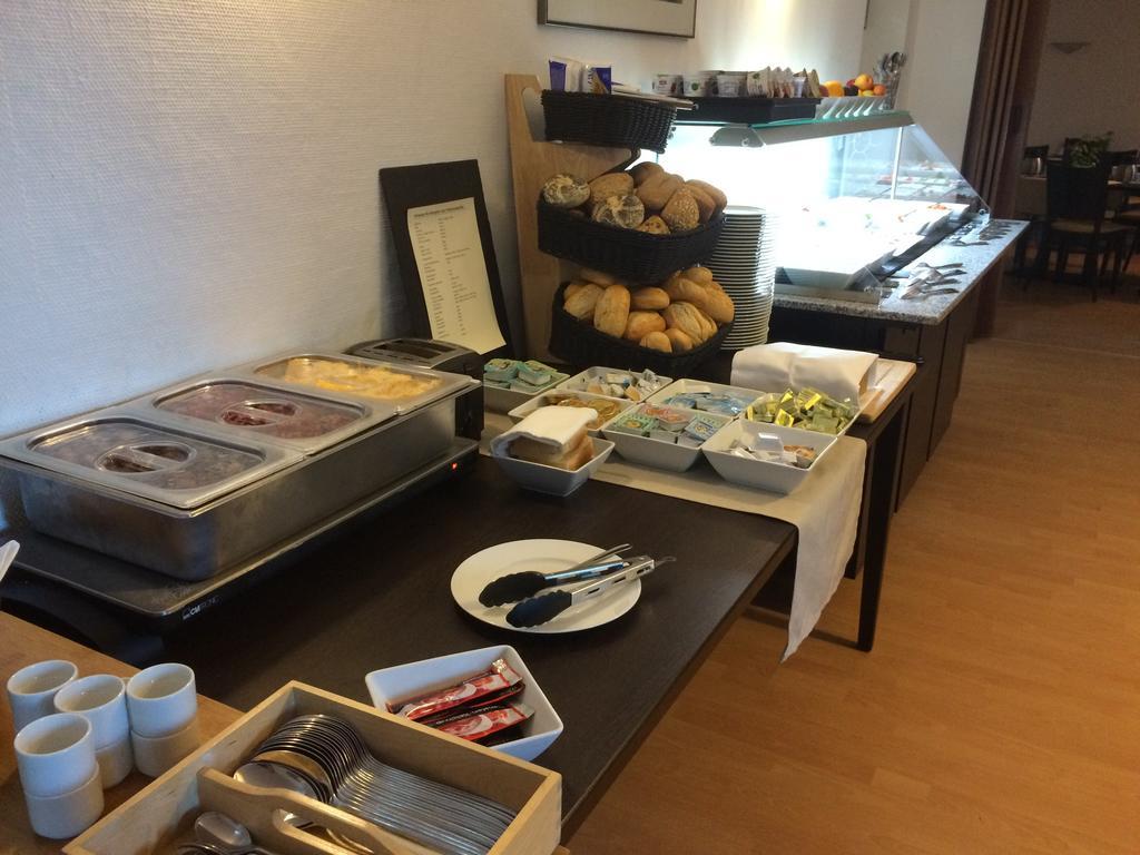 Hotel Und Restaurant Kranichsberg Woltersdorf  Bagian luar foto