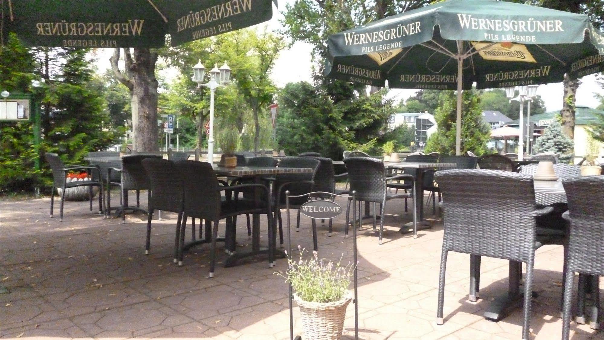 Hotel Und Restaurant Kranichsberg Woltersdorf  Bagian luar foto